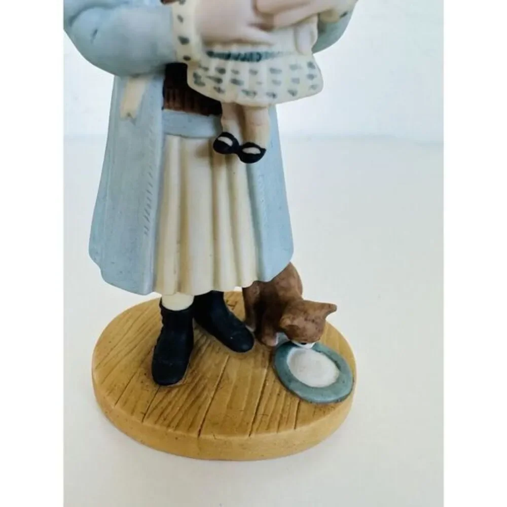 Porcelain Stacy Figurine Holding Doll Cat Drinking Milk Jan Hagara Limited #2657